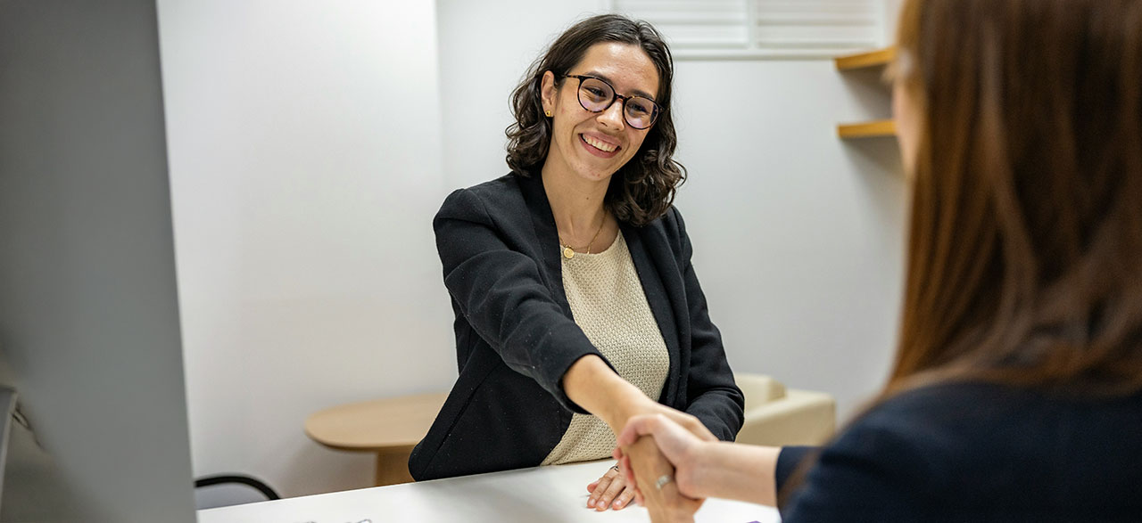 Inside or Outside IR35? Crack HMRC’s Rules with This Checklist